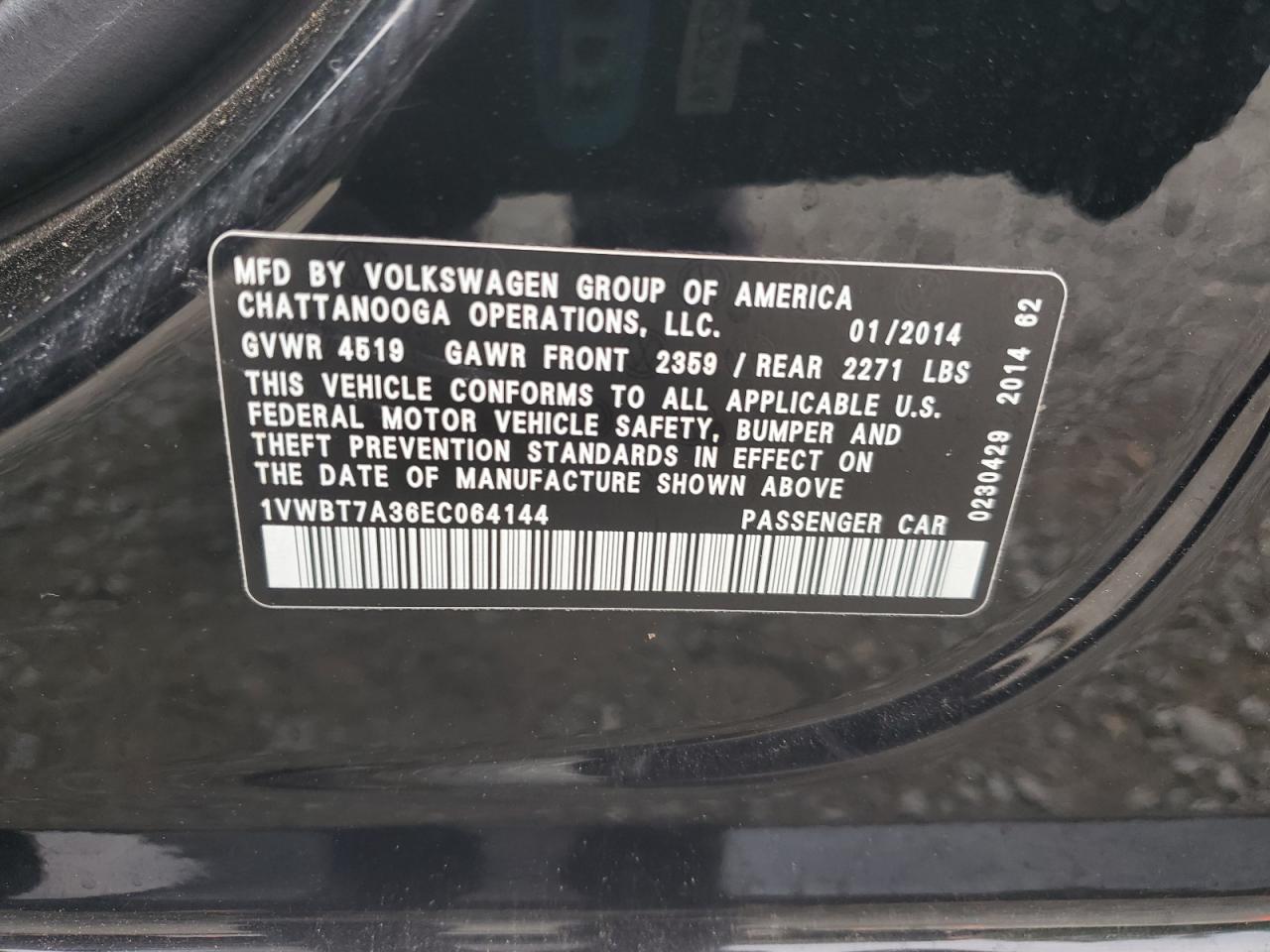 Lot #3296907848 2014 VOLK PASSAT SE