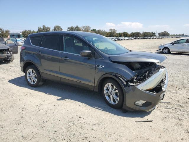 2017 FORD ESCAPE SE - 1FMCU0GD8HUB02981