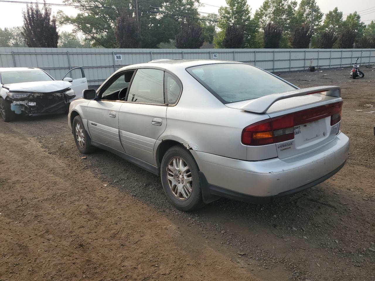 Lot #3311460256 2004 SUBARU LEGACY OUT