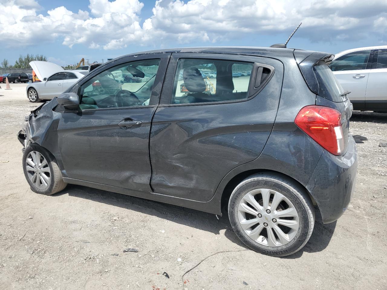 CHEVROLET SPARK 1LT