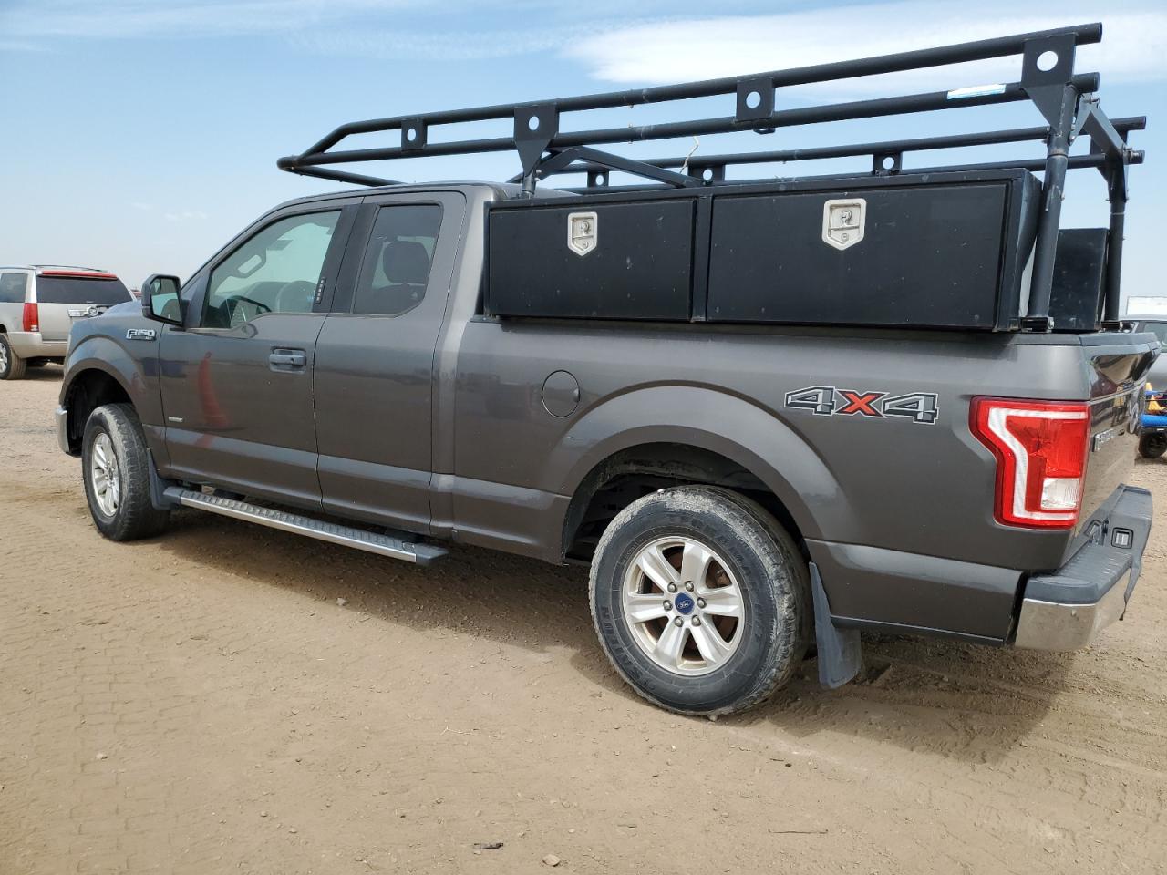 FORD F-150 SUPER CAB