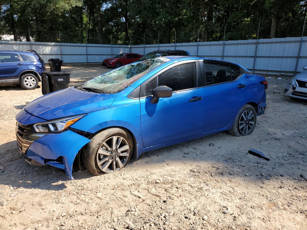 NISSAN VERSA S
