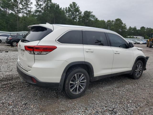 2019 TOYOTA HIGHLANDER 5TDJZRFH8KS595210