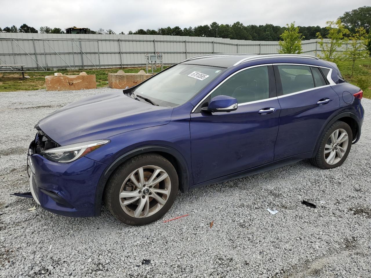 INFINITI QX30 PURE