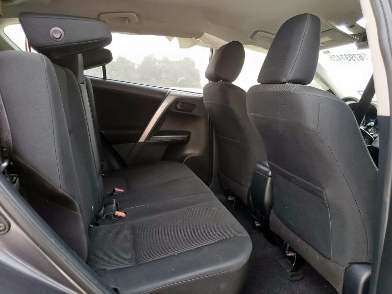 2018 TOYOTA RAV4 LE JTMZFREV3JJ177961