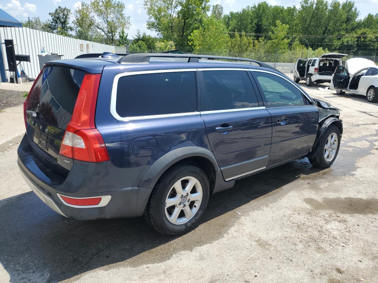 VOLVO XC70 3.2