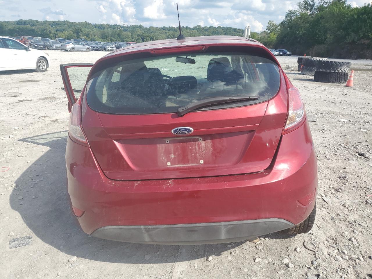 Lot #3302744035 2015 FORD FIESTA SE