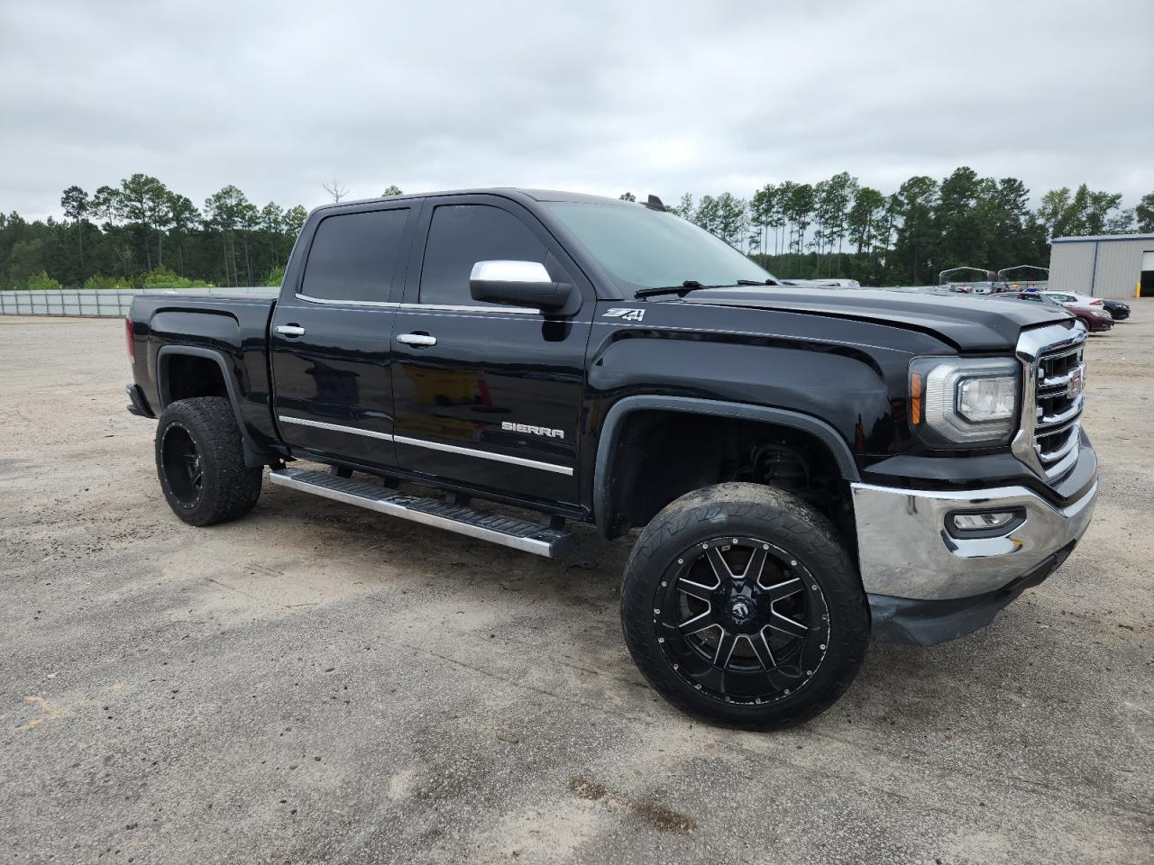 GMC SIERRA 1500 K1500 SLT