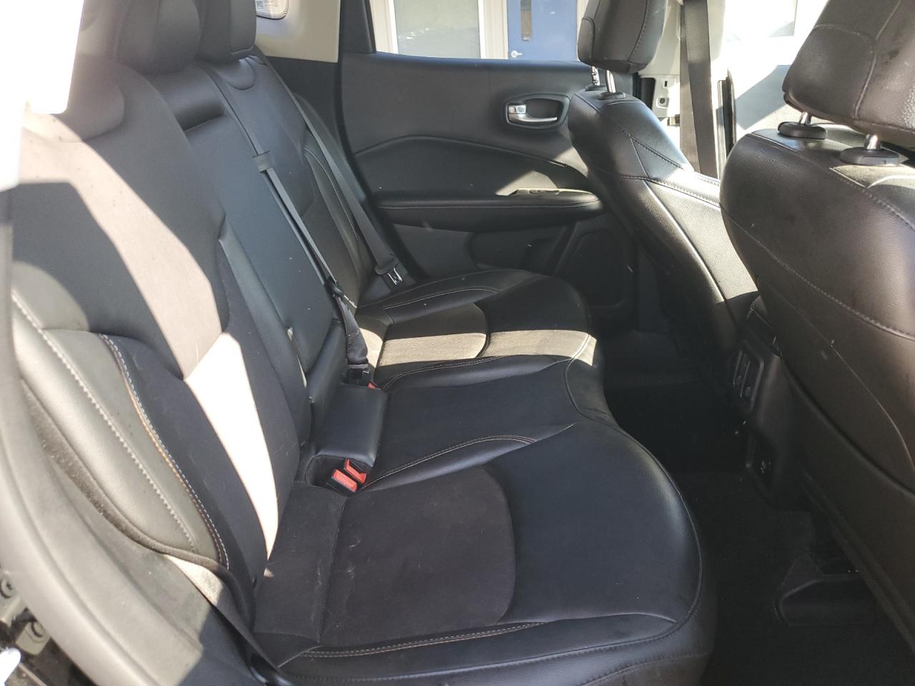 JEEP COMPASS LATITUDE