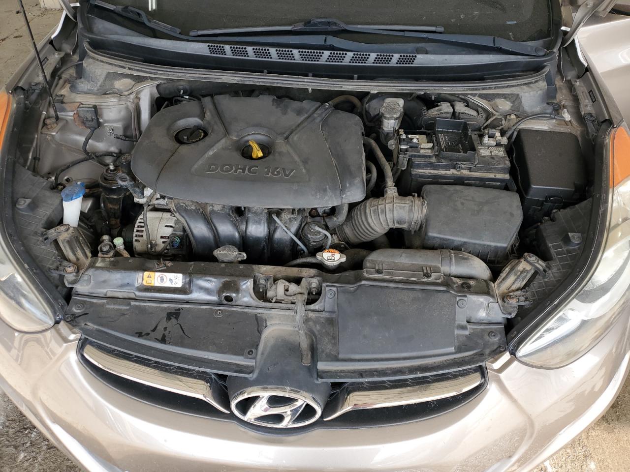 HYUNDAI ELANTRA GLS