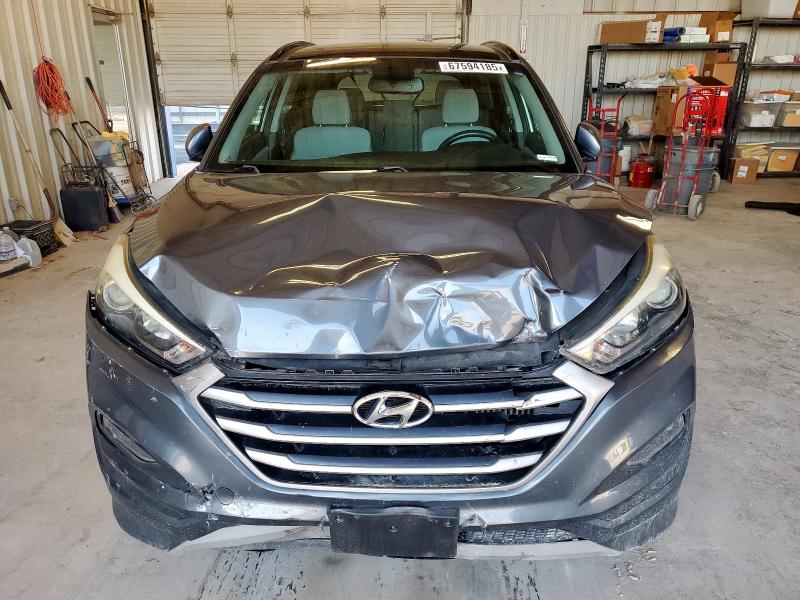 2018 HYUNDAI TUCSON VALUE KM8J33A20JU629308