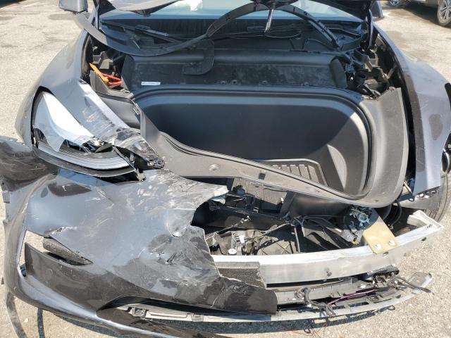 2024 TESLA MODEL Y 7SAYGDEE1RF080100