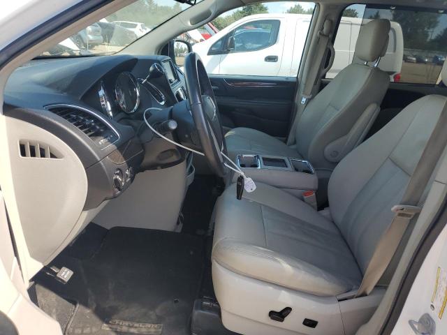 2016 CHRYSLER TOWN & COU 2C4RC1BG1GR207771