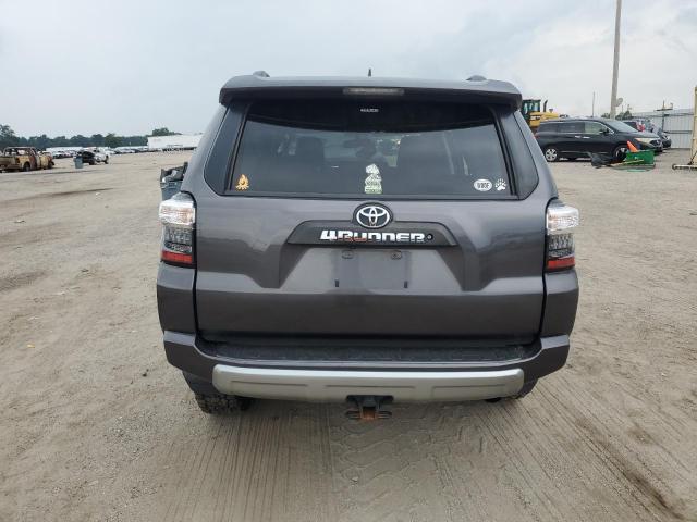 2018 TOYOTA 4RUNNER SR JTEBU5JR3J5609431