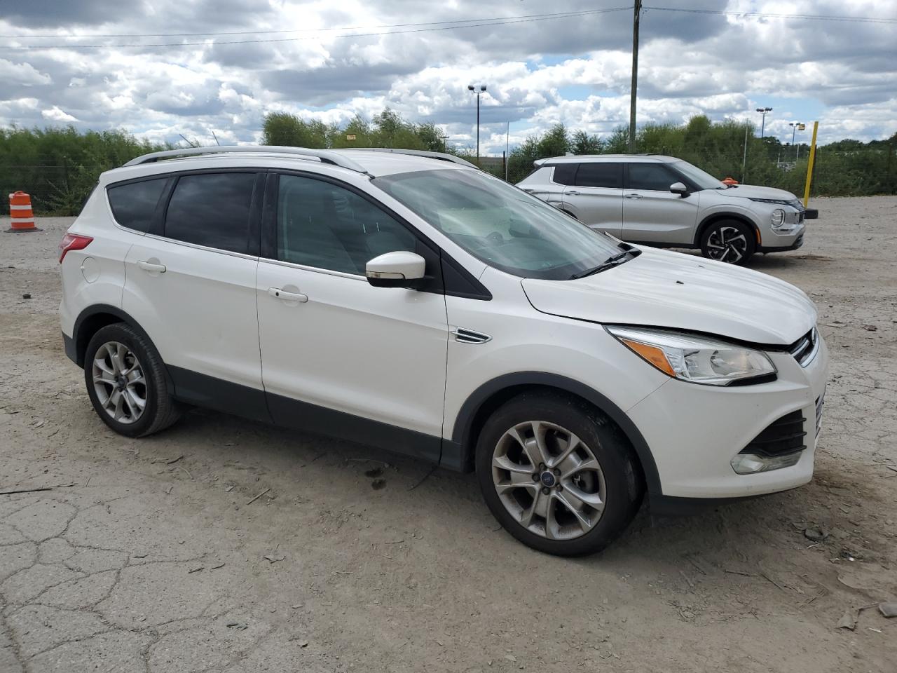 FORD ESCAPE TITANIUM
