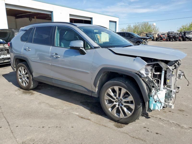 2020 TOYOTA RAV4 XLE P 2T3C1RFV3LW091735