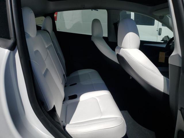 2024 TESLA MODEL Y 7SAYGDED0RF112008