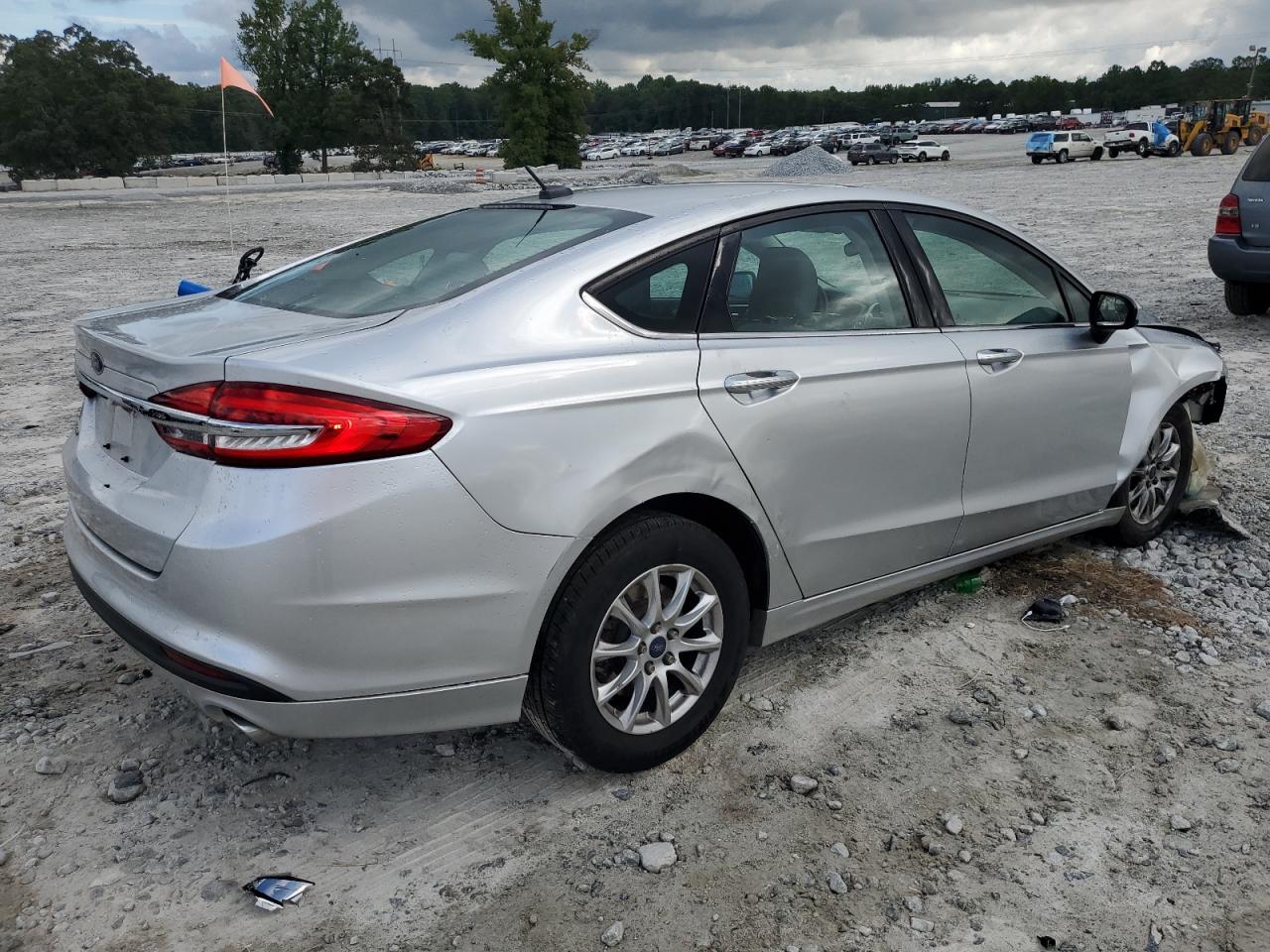 FORD FUSION S