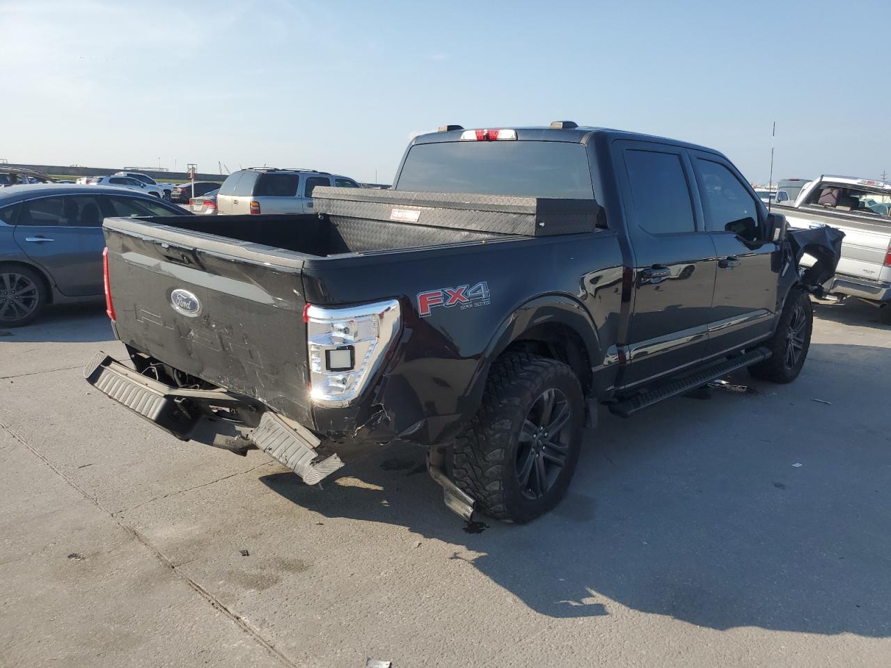 FORD F-150 SUPERCREW