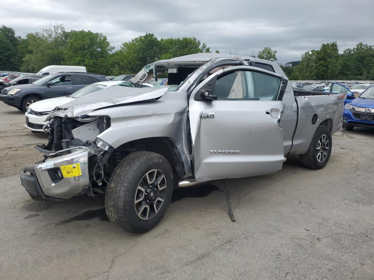 TOYOTA TUNDRA DOUBLE CAB SR