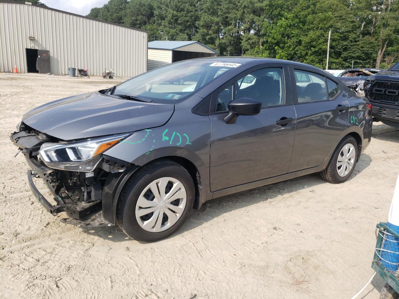 NISSAN VERSA S