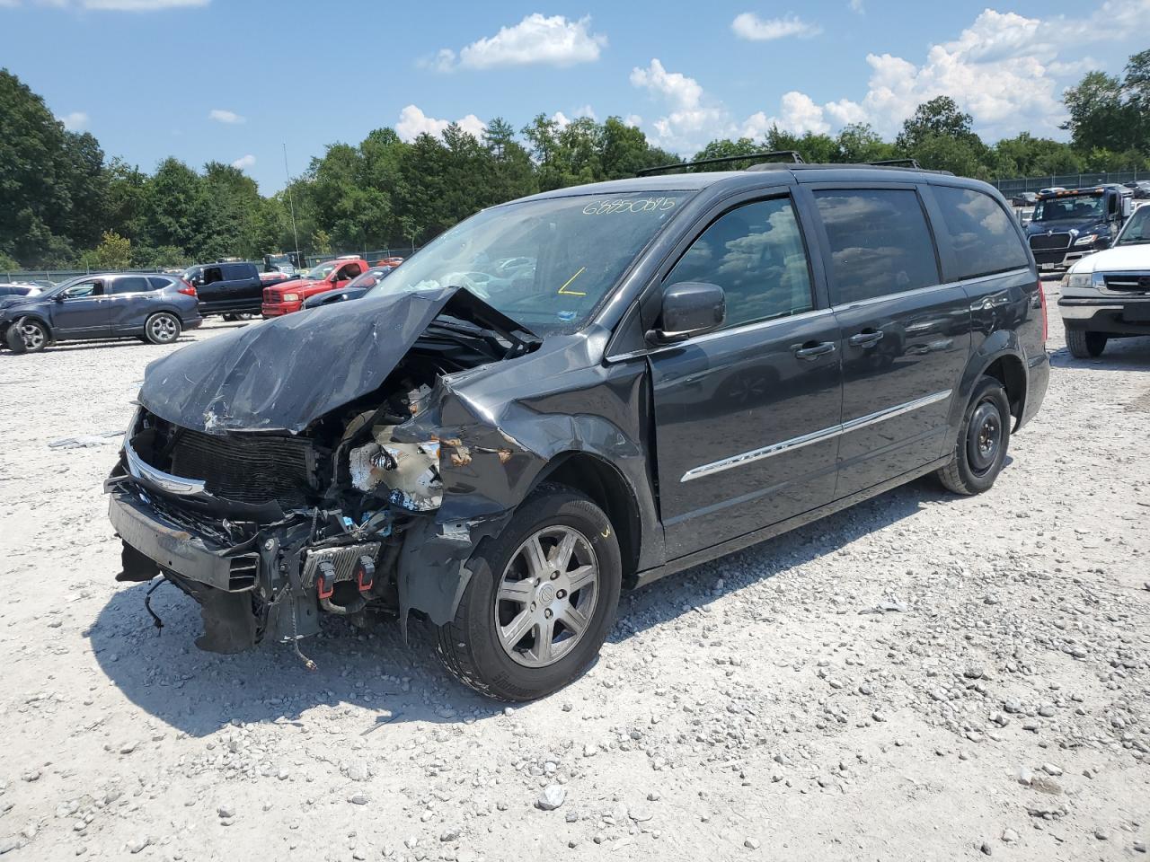 CHRYSLER TOWN & COUNTRY TOURING