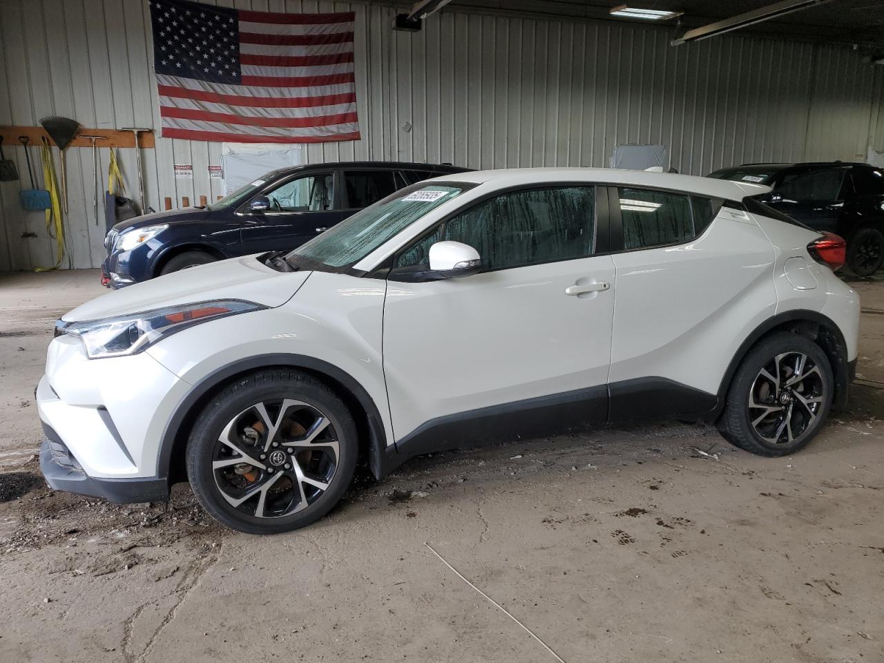 TOYOTA C-HR XLE