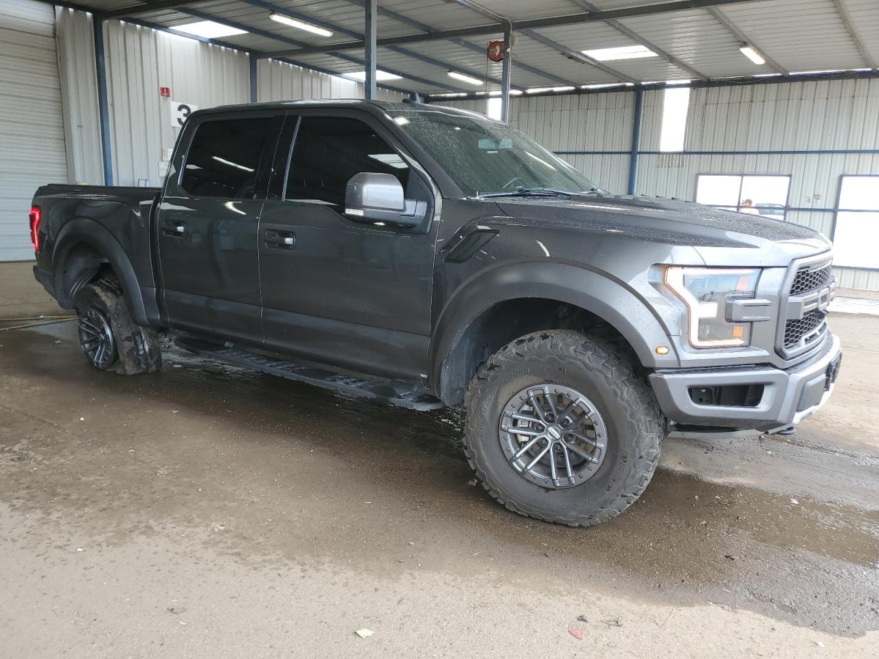 FORD F-150 RAPTOR