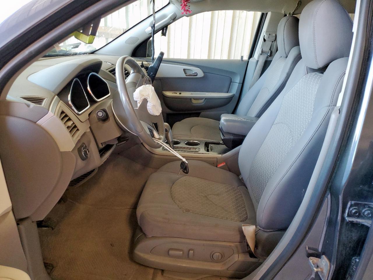 CHEVROLET TRAVERSE LS