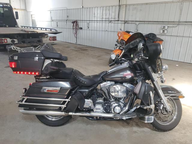 2006 HARLEY-DAVIDSON FLHTCUI - 1HD1FCW106Y676655