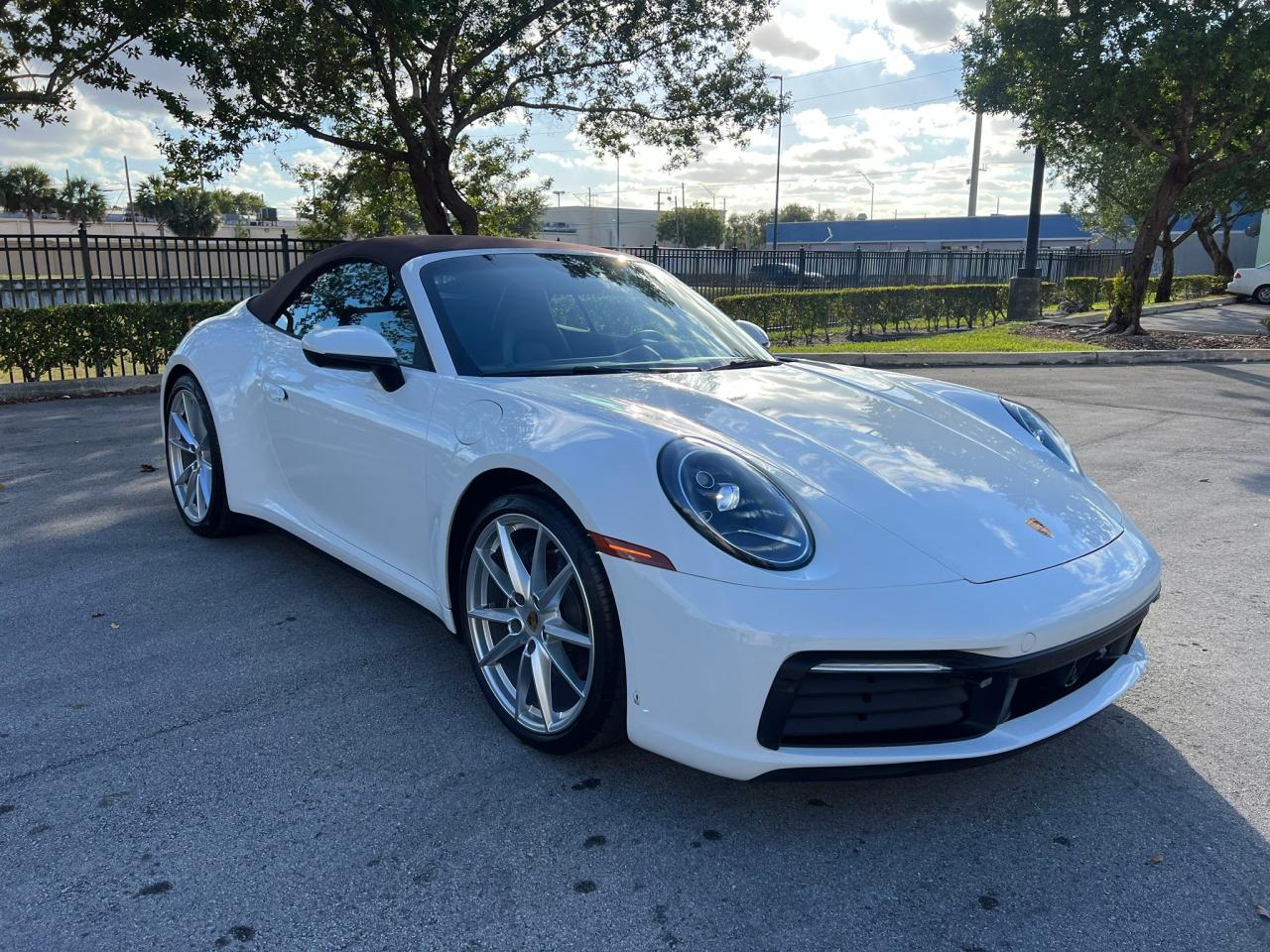 PORSCHE 911 CARRERA