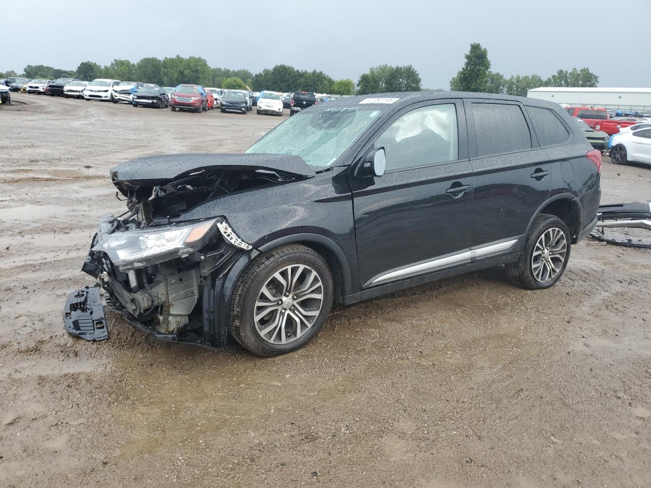MITSUBISHI OUTLANDER SE