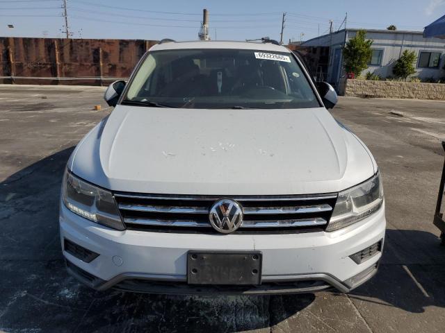 2018 VOLKSWAGEN TIGUAN SE 3VV3B7AXXJM164271