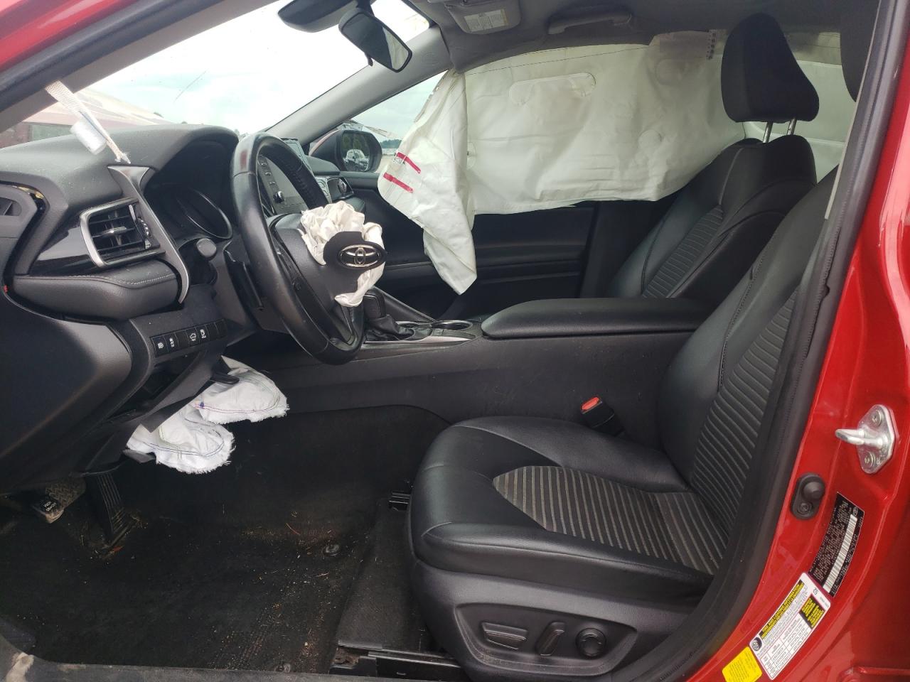 TOYOTA CAMRY SE NIGHT SHADE