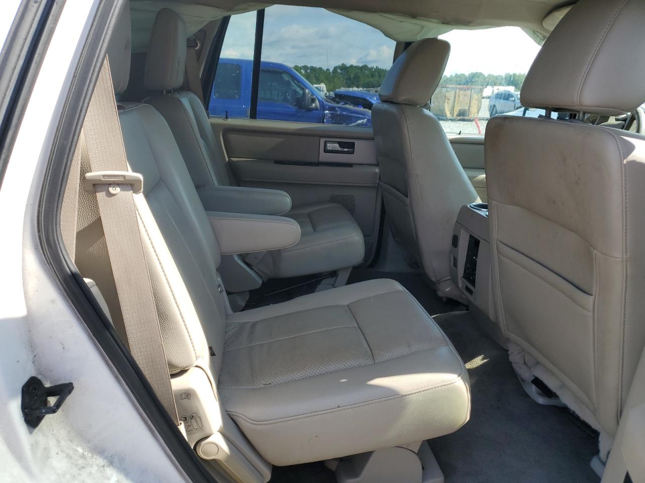 FORD EXPEDITION LIMITED