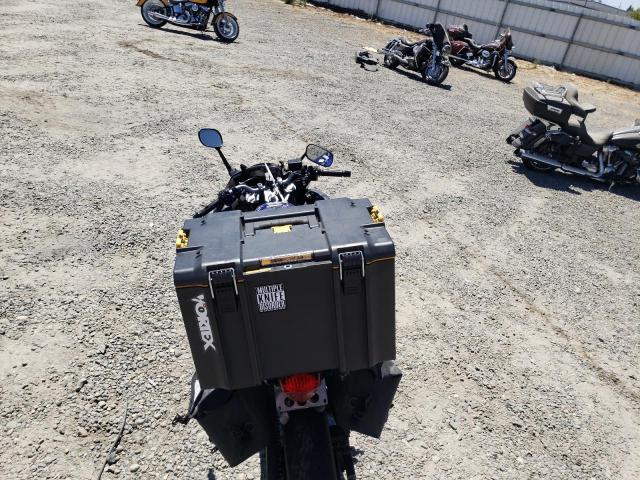 2009 YAMAHA FZ6 R JYARJ18Y09A001060