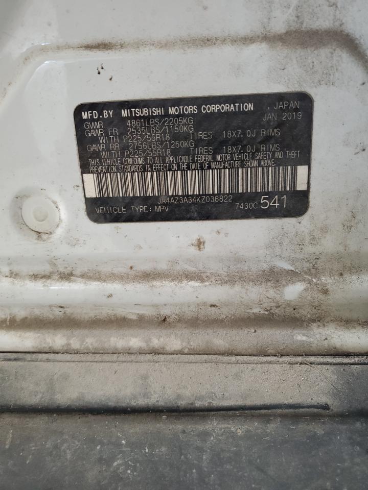 MITSUBISHI OUTLANDER SE