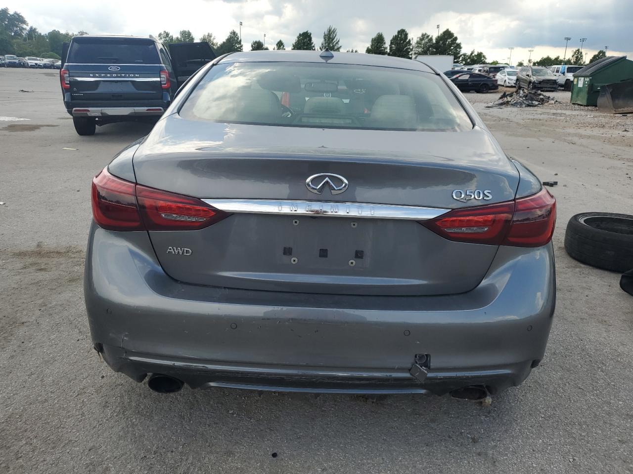 INFINITI Q50 LUXE