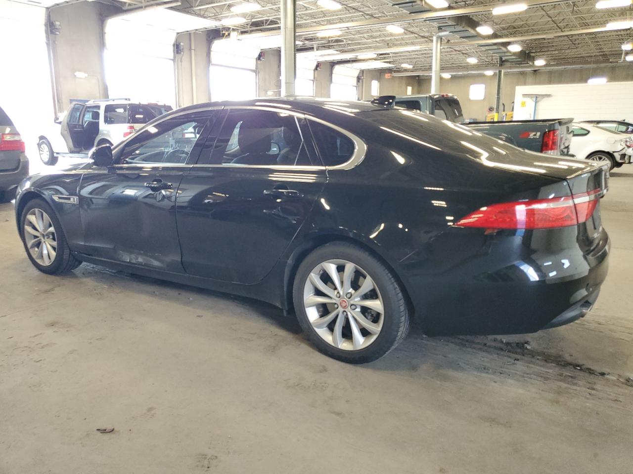 JAGUAR XF PREMIUM