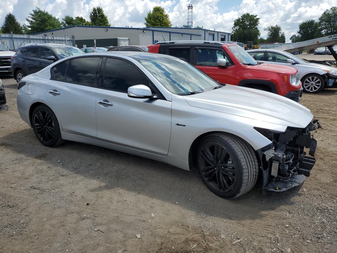 INFINITI Q50 PREMIUM