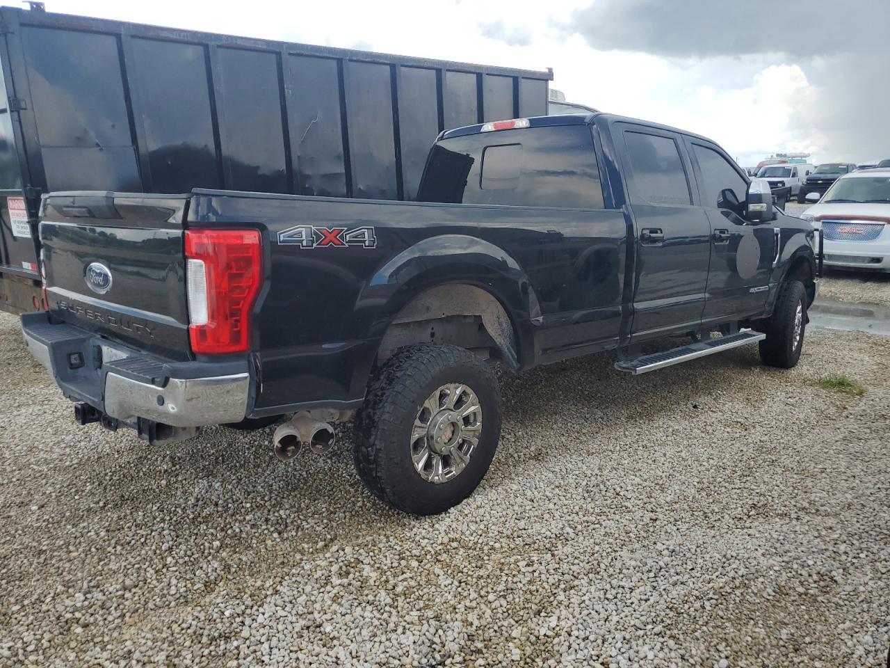 FORD F-250 SUPER DUTY