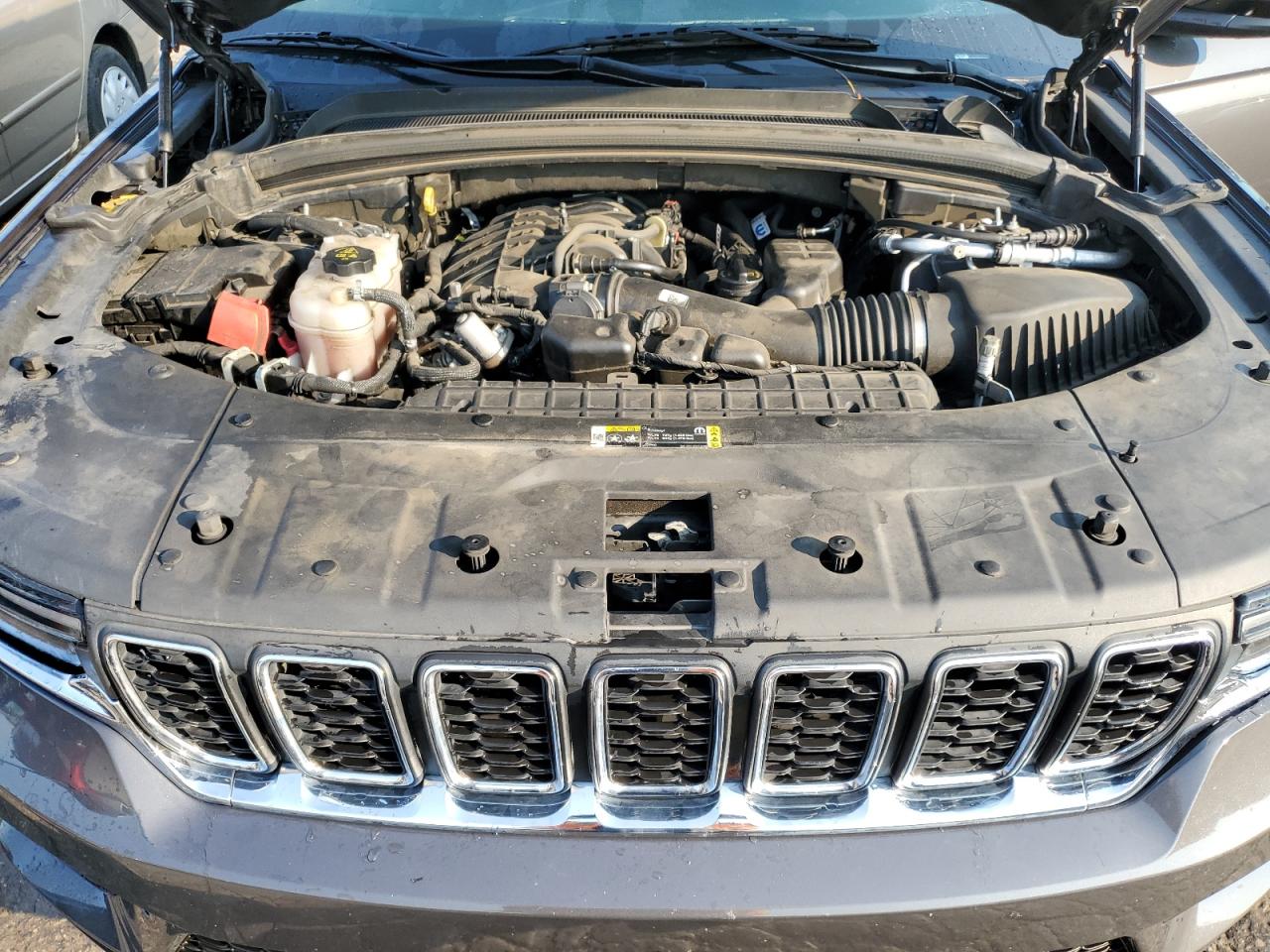 JEEP GRAND CHEROKEE LAREDO