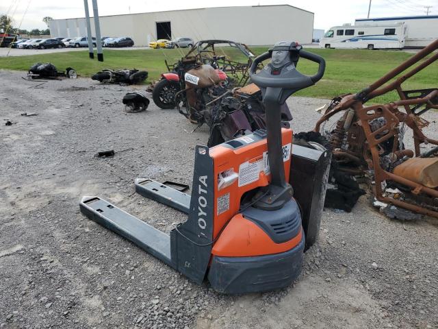 TOYOTA ELECTRIC PALLET JACK 2020 orange   8HBW2372653 photo #4