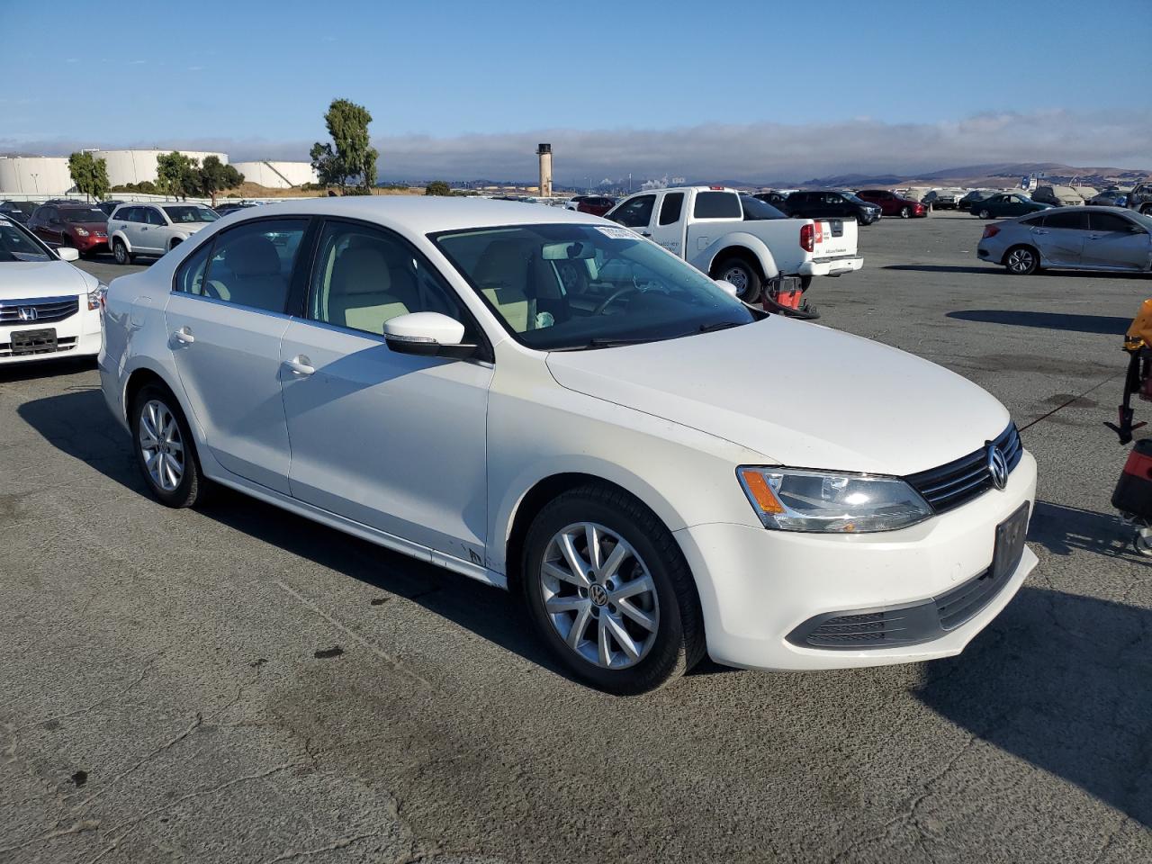 VOLKSWAGEN JETTA SE