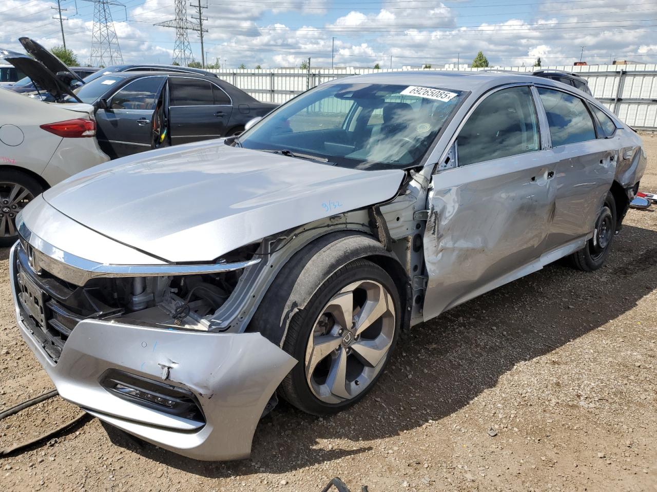 Lot #3304048485 2019 HONDA ACCORD TOU