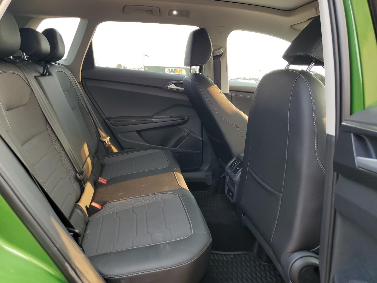 Lot #3284307023 2025 VOLKSWAGEN TAOS SE BLACK