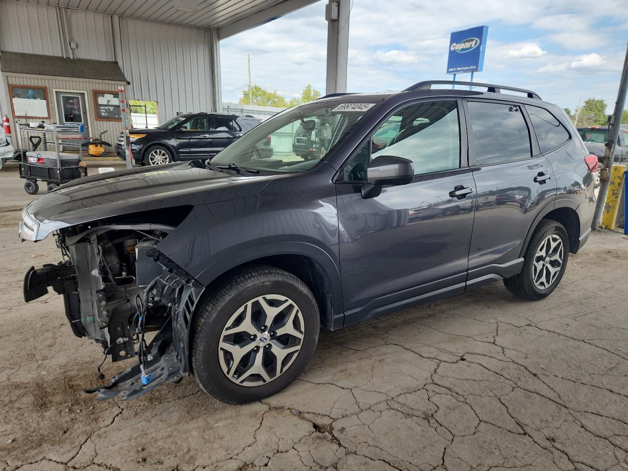 SUBARU FORESTER PREMIUM