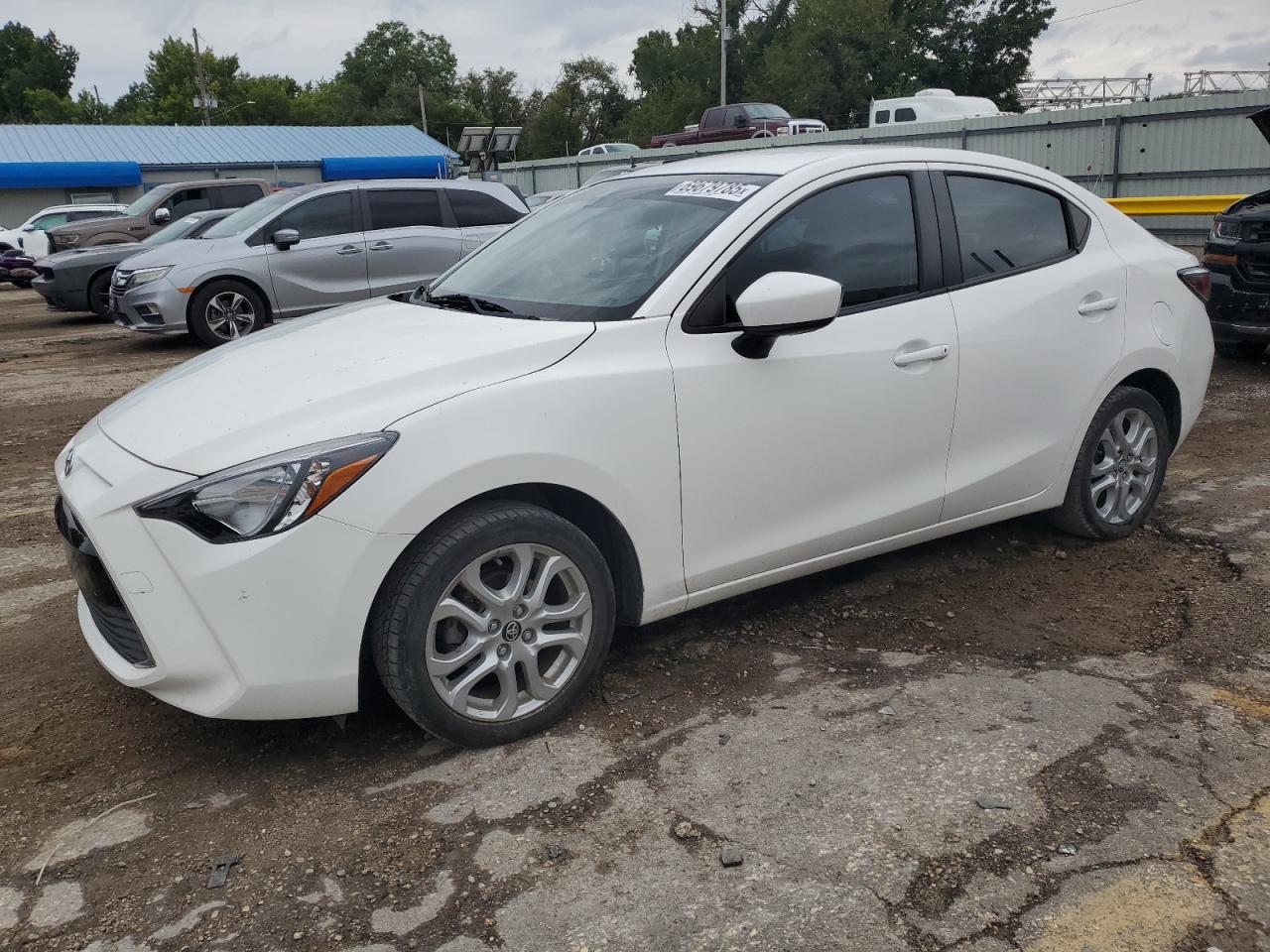 TOYOTA YARIS IA