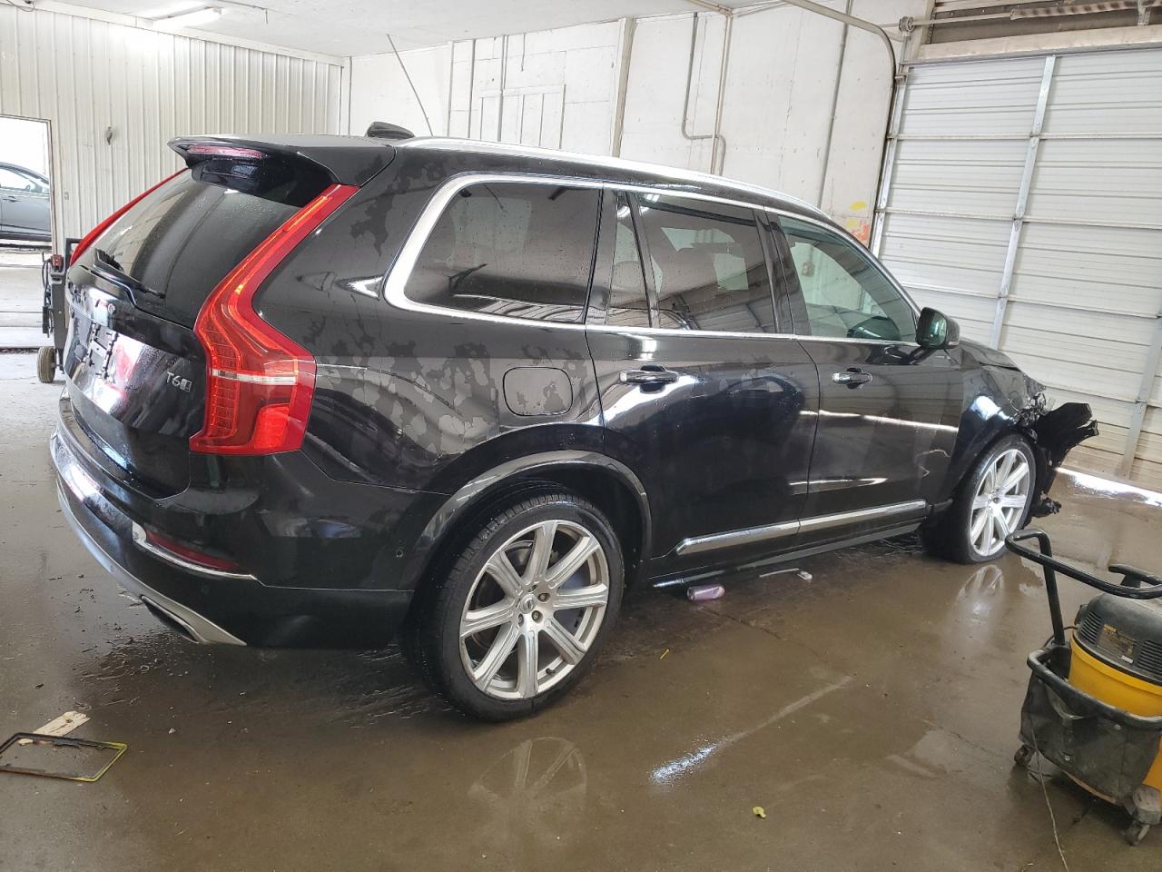 VOLVO XC90 T6