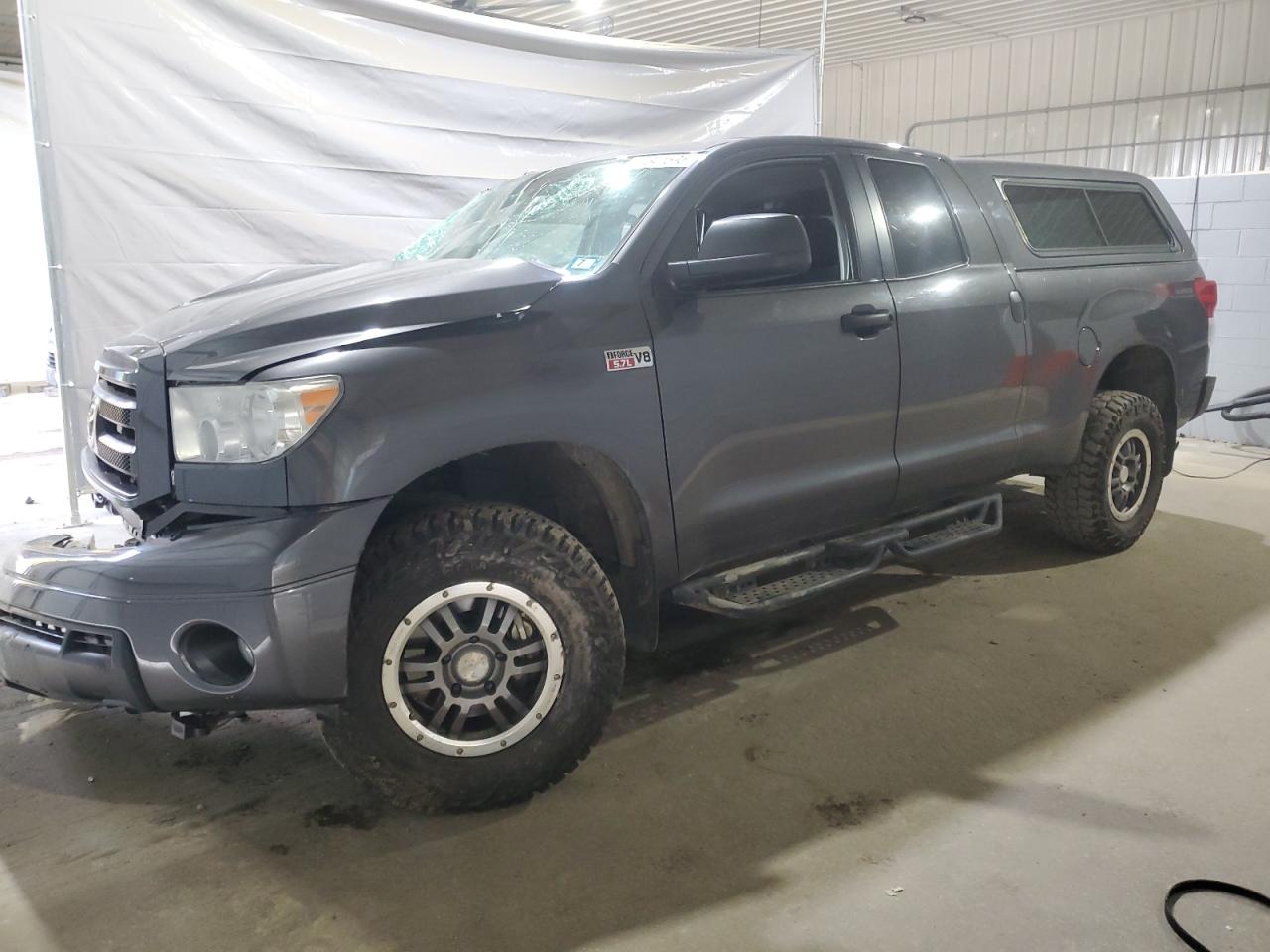 TOYOTA TUNDRA DOUBLE CAB SR5